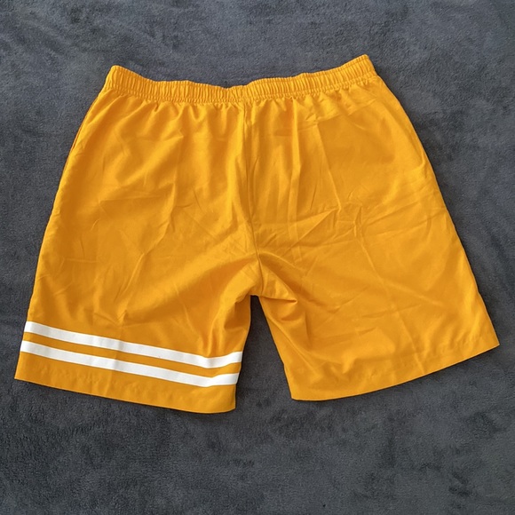 Lacoste Sport Shorts size XL - Picture 2 of 5